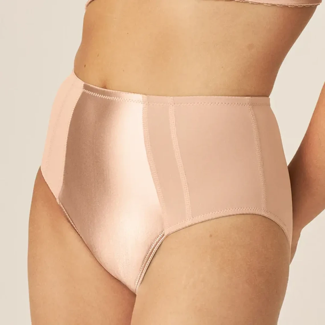 Naturana Slip Minimizer : Silhouette Lisse et Élégance Satinée 5 Naturana Slip Minimizer : Silhouette Lisse et Élégance Satinée – Image 3