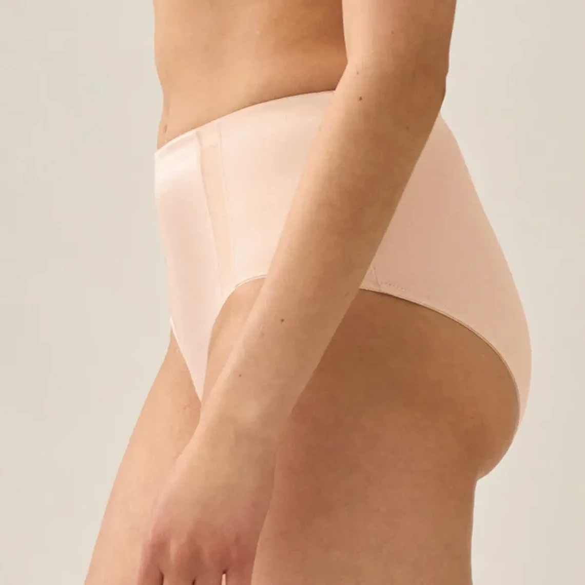 Naturana Culotte Taille Haute Curve Hugger - Beige Clair 4 Naturana Culotte Taille Haute Curve Hugger - Beige Clair – Image 2