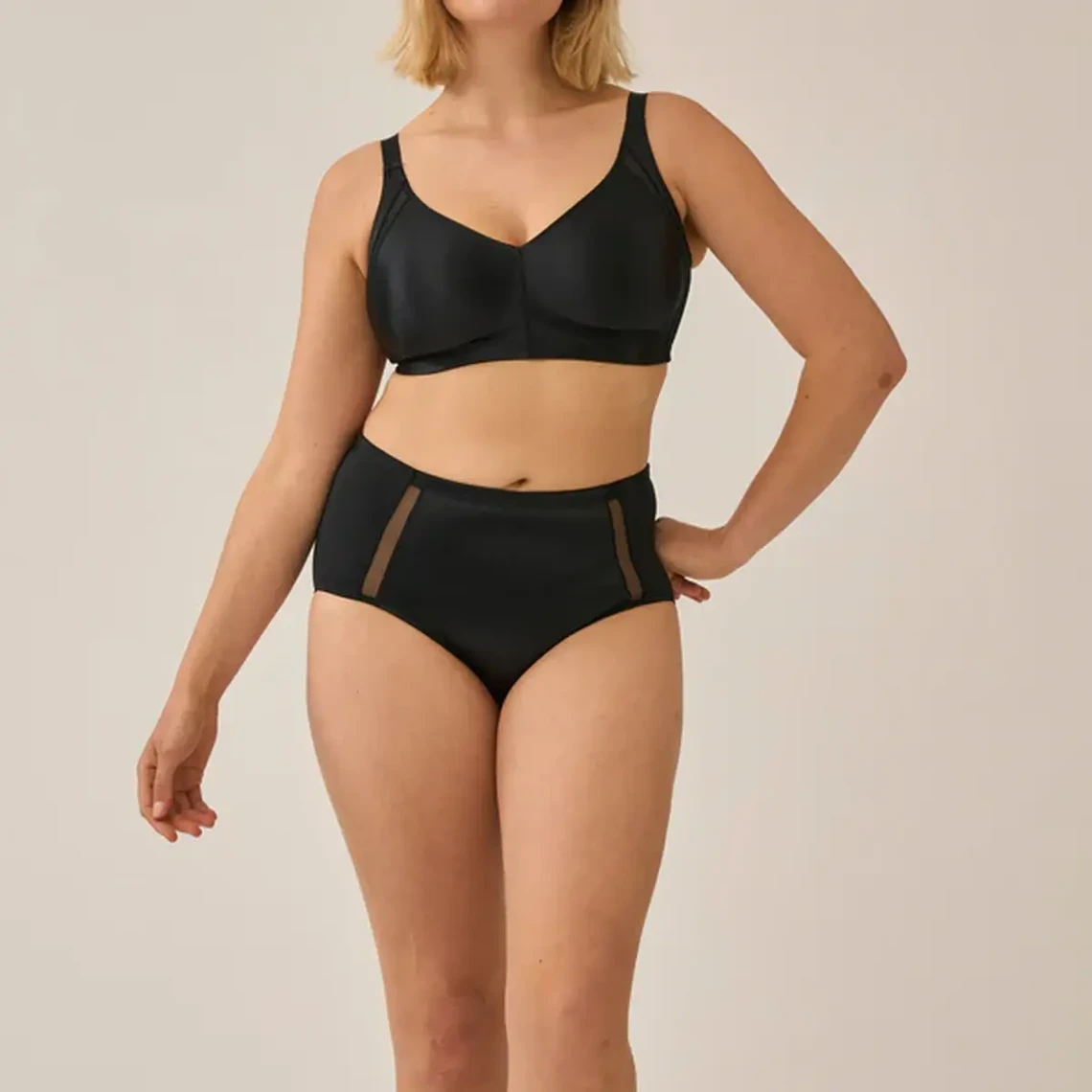 Naturana Soutien-gorge Souple Minimizer - Noir 6 Naturana Soutien-gorge Souple Minimizer - Noir – Image 4