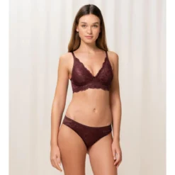 Bralette Plongeante Armatures - Rouge Triumph -FITANCY Boutique bralette plongeante armatures rouge 3405056 5 1140x1140