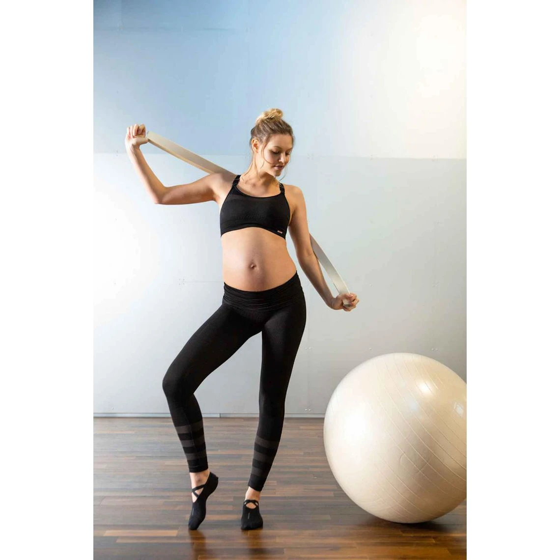 Cache Coeur Woma - Brassière de Maternité et d'Allaitement Sport Noire 7 Cache Coeur Woma - Brassière de Maternité et d'Allaitement Sport Noire – Image 5