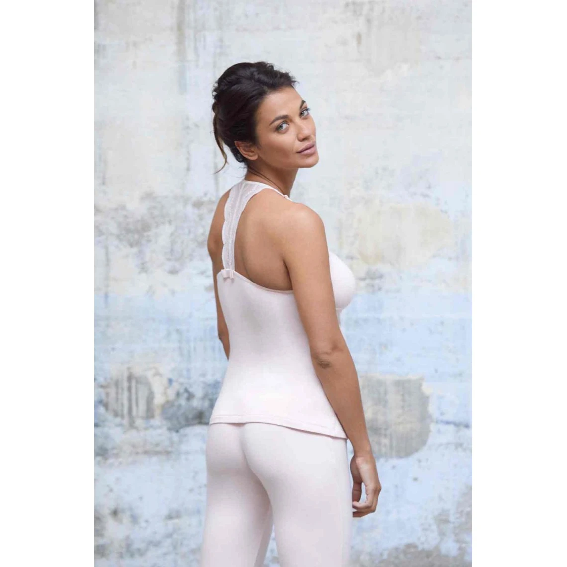 Cache Coeur Serenity : Caraco d'allaitement Rose en Viscose et Dentelle 7 Cache Coeur Serenity : Caraco d'allaitement Rose en Viscose et Dentelle – Image 5