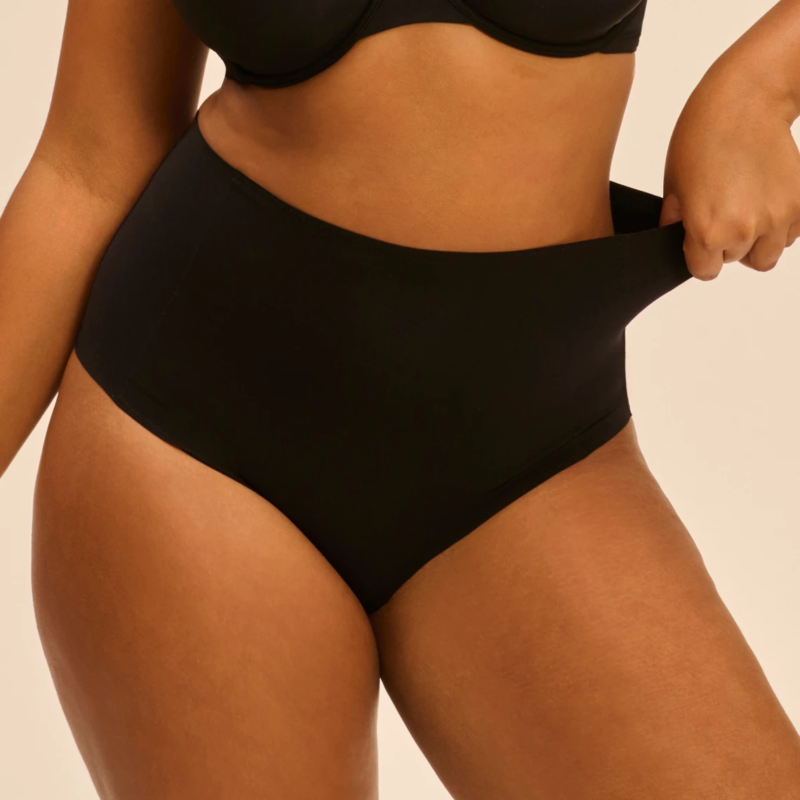 Simone Perele Culotte Taille Haute Gainette - Noire 3 Simone Perele Culotte Taille Haute Gainette - Noire