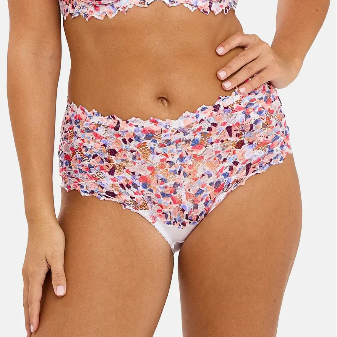 Sans Complexe Mineraux Multico Panty: High-Coverage Graphic Lace 3 Sans Complexe Mineraux Multico Panty: High-Coverage Graphic Lace