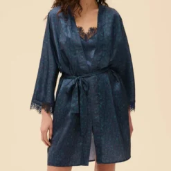 Simone Perele Kimono 7 Simone Perele Kimono -FITANCY Boutique cropped 1757510494 simone perele kimono 3694569 3 68c17b21c6da8 1140x1140