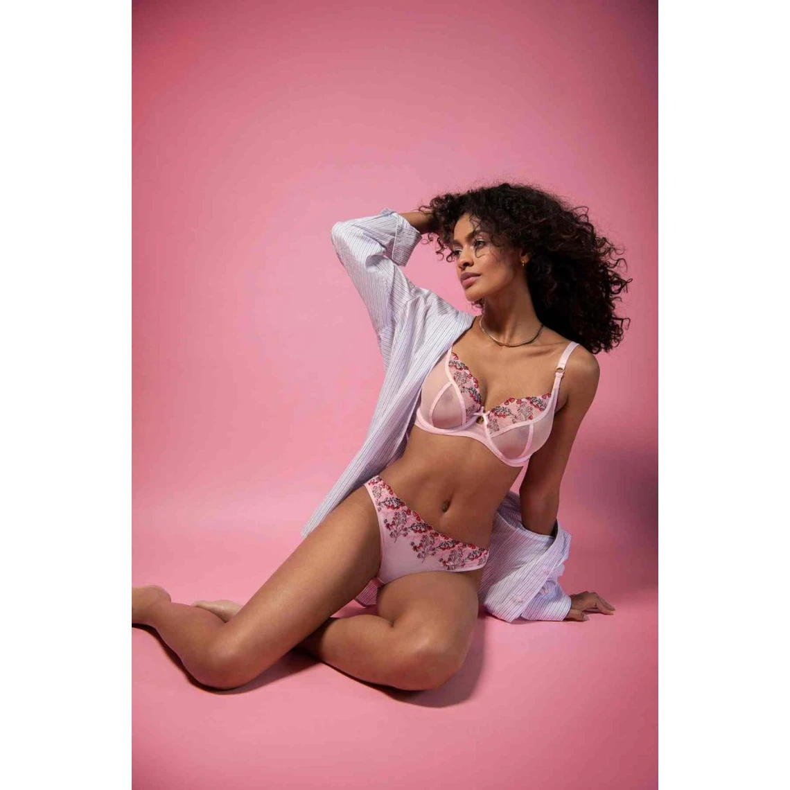 Culotte Classique Avec Broderie Florale Rose Freya 8 Culotte Classique Avec Broderie Florale Rose Freya – Image 6