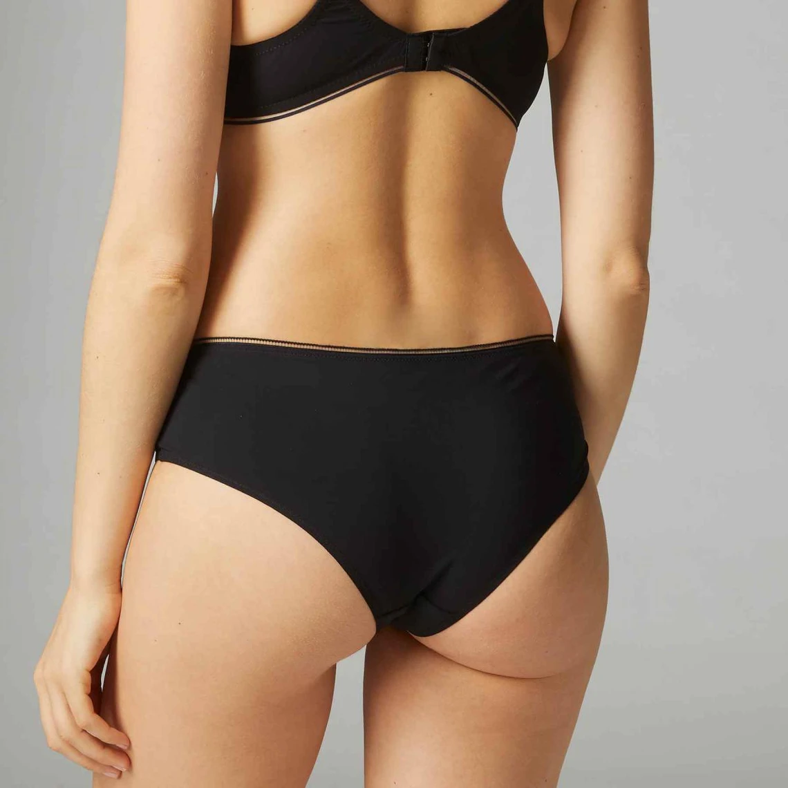 Simone Perele Shorty - Noir Simone Pérèle Bloom 5 Simone Perele Shorty - Noir Simone Pérèle Bloom – Image 3
