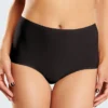 Chantelle SoftStretch Seamless Briefs - Ultra-Comfort Black Lingerie -FITANCY Boutique culotte noire 1199329 1 1140x1140