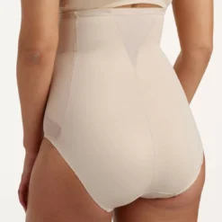 Culotte Taille Haute Gainante Miraclesuit COOLING Nude 12 Culotte Taille Haute Gainante Miraclesuit COOLING Nude -FITANCY Boutique culotte taille haute gainante beige 309379 5 1140x1140