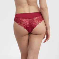 Slip DIM Rouge - Culotte Femme Élégante et Confortable 9 Slip DIM Rouge - Culotte Femme Élégante et Confortable -FITANCY Boutique d08h5c1 ardmp2 3516074 1140x1140