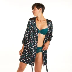 Kimono Noir Impériale 10 Kimono Noir Impériale -FITANCY Boutique kimono noir imperiale 3620535 7615951 51 1140x1140