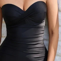 Maillot De Bain 1 Pièce Bustier Noir Miraclesuit Rock Solid -FITANCY Boutique miraclesuit maillot de bain 1 piece bustier 3368358 7 6661da1943fab 1140x1140