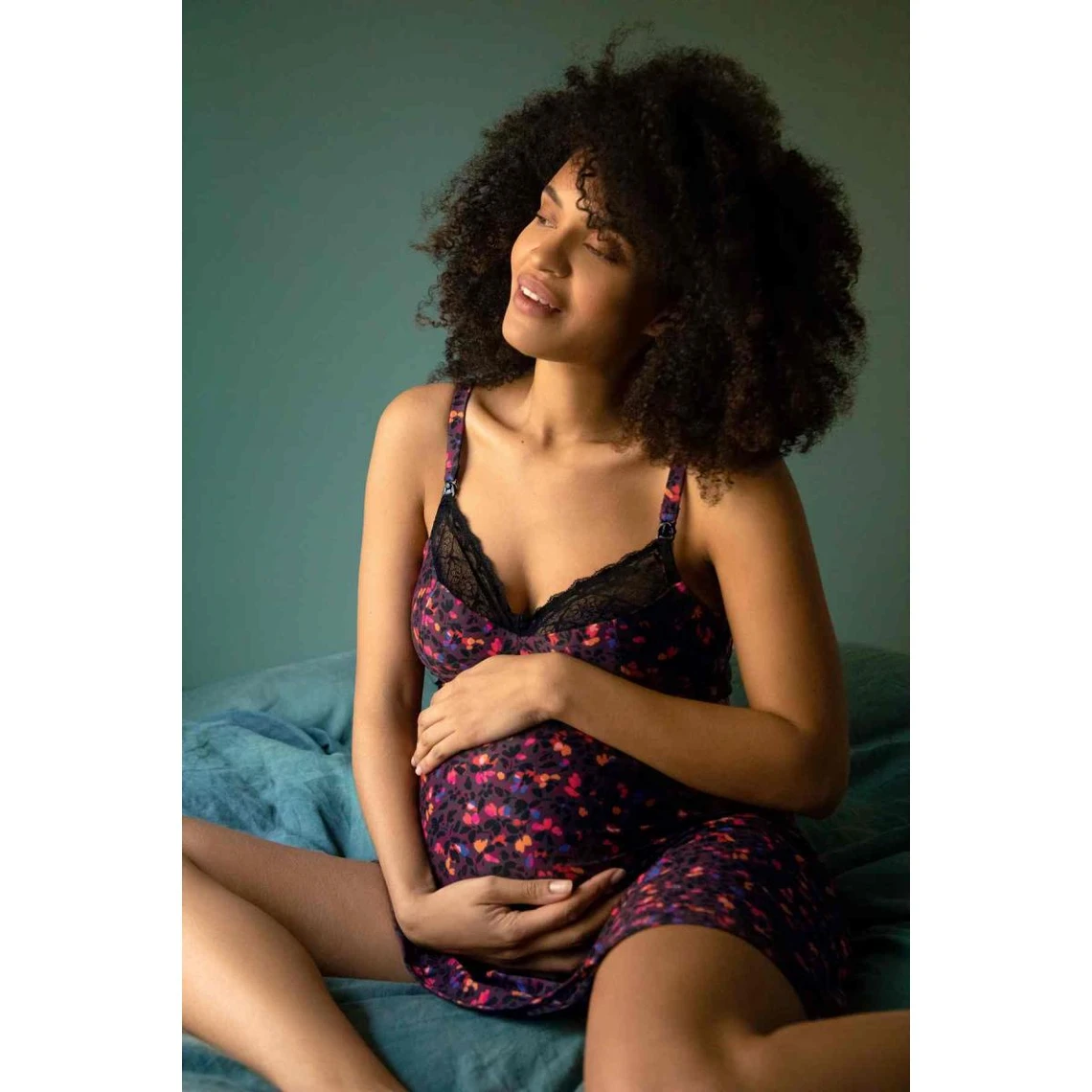 Cache Coeur Nuisette de Grossesse et d'Allaitement Lilly - Multicolore 5 Cache Coeur Nuisette de Grossesse et d'Allaitement Lilly - Multicolore – Image 3