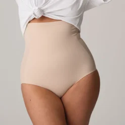 Prima Donna Perle : Slip Taille Haute Gainant Invisible 11 Prima Donna Perle : Slip Taille Haute Gainant Invisible -FITANCY Boutique prima donna slip taille haute gainant 228250 9 6710d129bc137 1140x1140