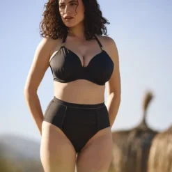 Haut De Maillot De Bain Plunge Mousse Armatures - Noir 14 Haut De Maillot De Bain Plunge Mousse Armatures - Noir -FITANCY Boutique sans complexe bain haut de maillot de bain plunge mousse armatures noir 3426456 11 67fd2dbca095b 1140x1140