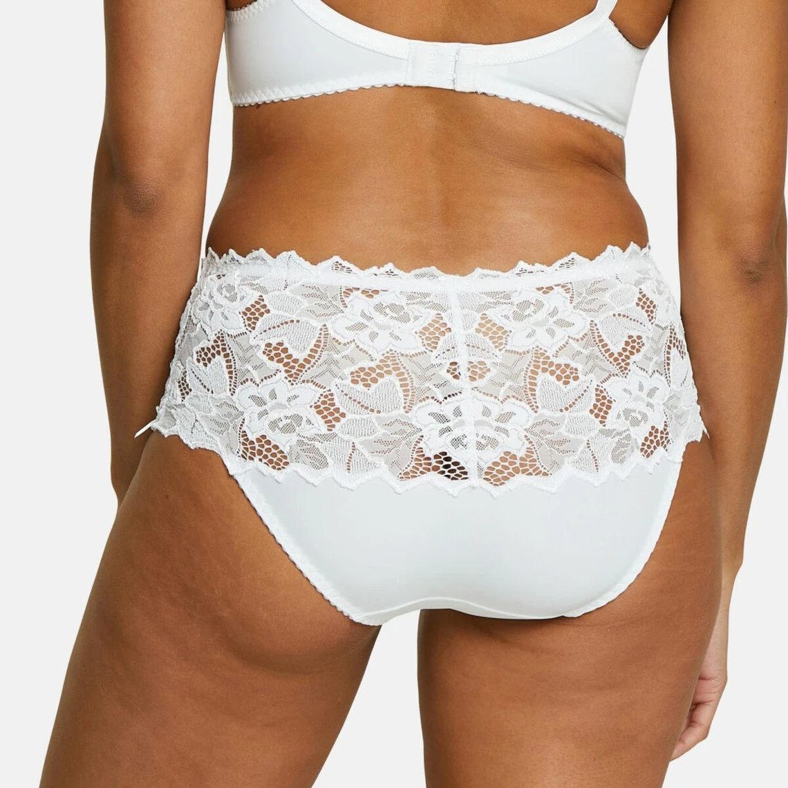 Ensemble Arum Blanc 7 Ensemble Arum Blanc – Image 5