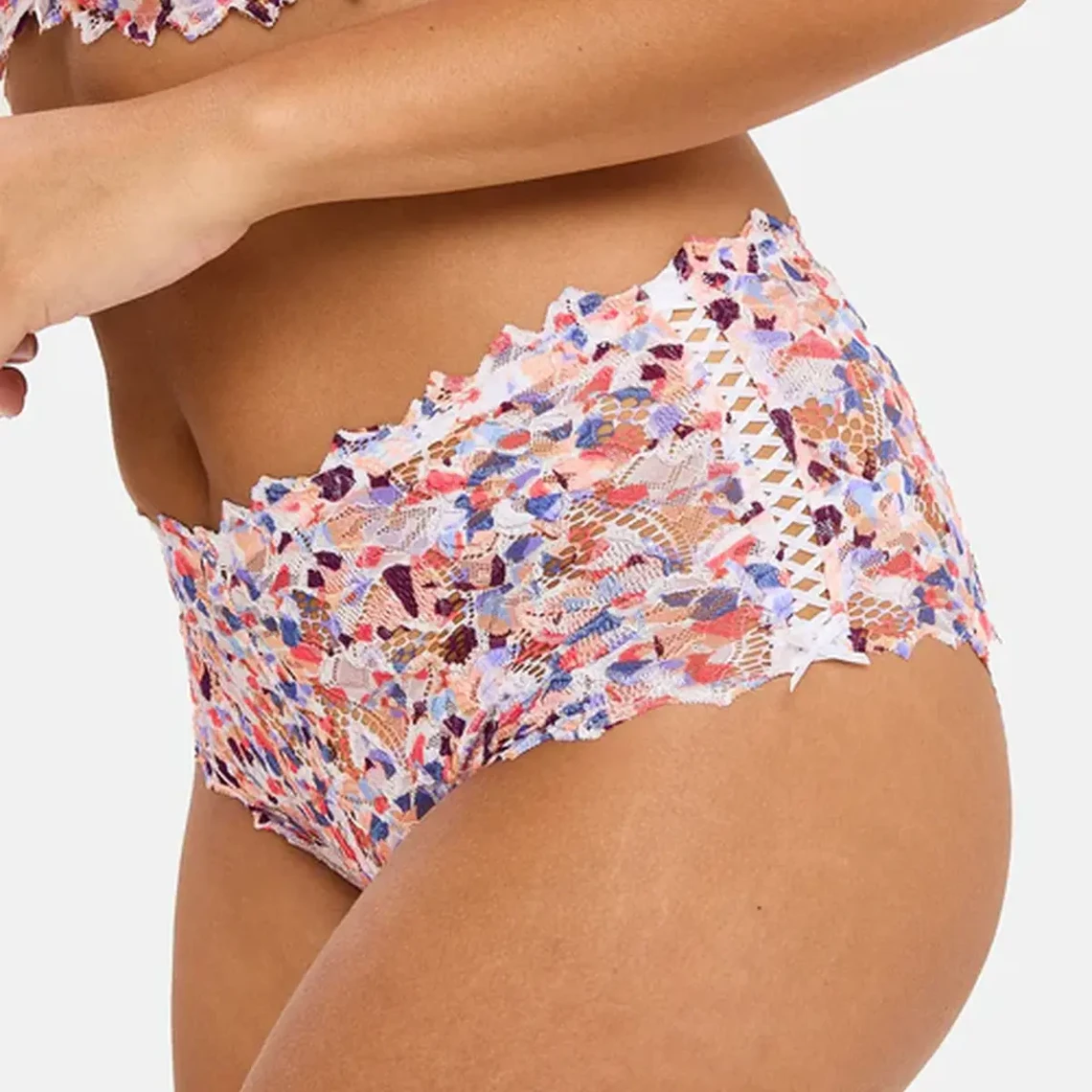 Sans Complexe Mineraux Multico Panty: High-Coverage Graphic Lace 7 Sans Complexe Mineraux Multico Panty: High-Coverage Graphic Lace – Image 5