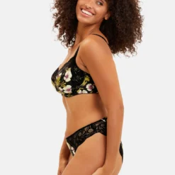 Sans Complexe Culotte Multicolore : Élégance Fleurie et Confort au Quotidien 11 Sans Complexe Culotte Multicolore : Élégance Fleurie et Confort au Quotidien -FITANCY Boutique sans complexe slip 3592439 3 6673198492171 1140x1140