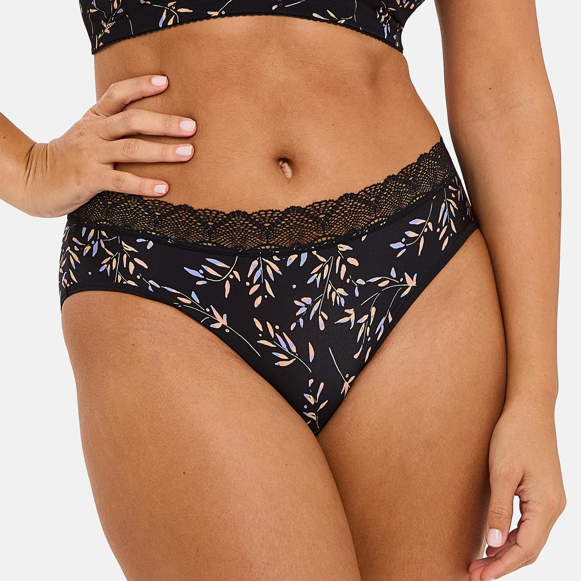 Sans Complexe Slip Coline : Élégance et Confort Imprimé Feuilles Foncées 3 Sans Complexe Slip Coline : Élégance et Confort Imprimé Feuilles Foncées