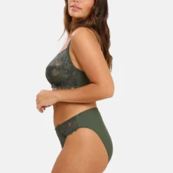 Sans Complexe Arum Slip en Dentelle - Vert Thym 7 Sans Complexe Arum Slip en Dentelle - Vert Thym -FITANCY Boutique sans complexe slip vert thym 3668053 686563001f58b 1140x1140