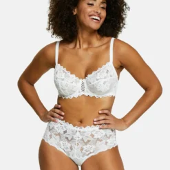 Ensemble Arum Blanc 15 Ensemble Arum Blanc -FITANCY Boutique sans complexe soutien gorge a armatures 202044 6 1140x1140