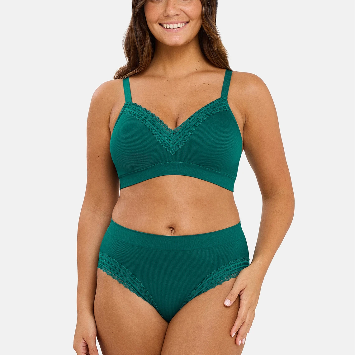 Brassière Sans Armatures Agathe Vert Emeraude 9 Brassière Sans Armatures Agathe Vert Emeraude – Image 7