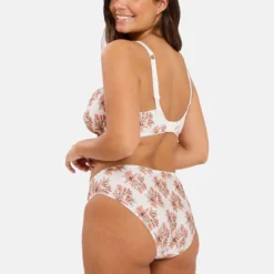 Soutien-gorge Emboîtant Oriane Bouquets Blanc Et Vert 19 Soutien-gorge Emboîtant Oriane Bouquets Blanc Et Vert -FITANCY Boutique sans complexe soutien gorge emboitant a armatures 3668095 9 686811d29f90c 1140x1140