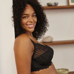 Sans Complexe Narcisse Noir - Soutien-Gorge Emboîtant à Armatures 17 Sans Complexe Narcisse Noir - Soutien-Gorge Emboîtant à Armatures -FITANCY Boutique sans complexe soutien gorge emboitant narcisse noir 3668091 10 686d206e71ad7 1140x1140