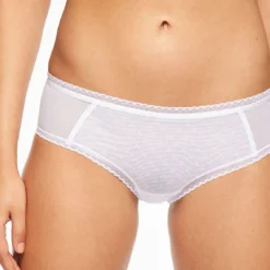 Chantelle Courcelles Shorty Blanc - Lingerie Sophistiquée et Confortable -FITANCY Boutique shorty blanc 1199307 1140x1140 1