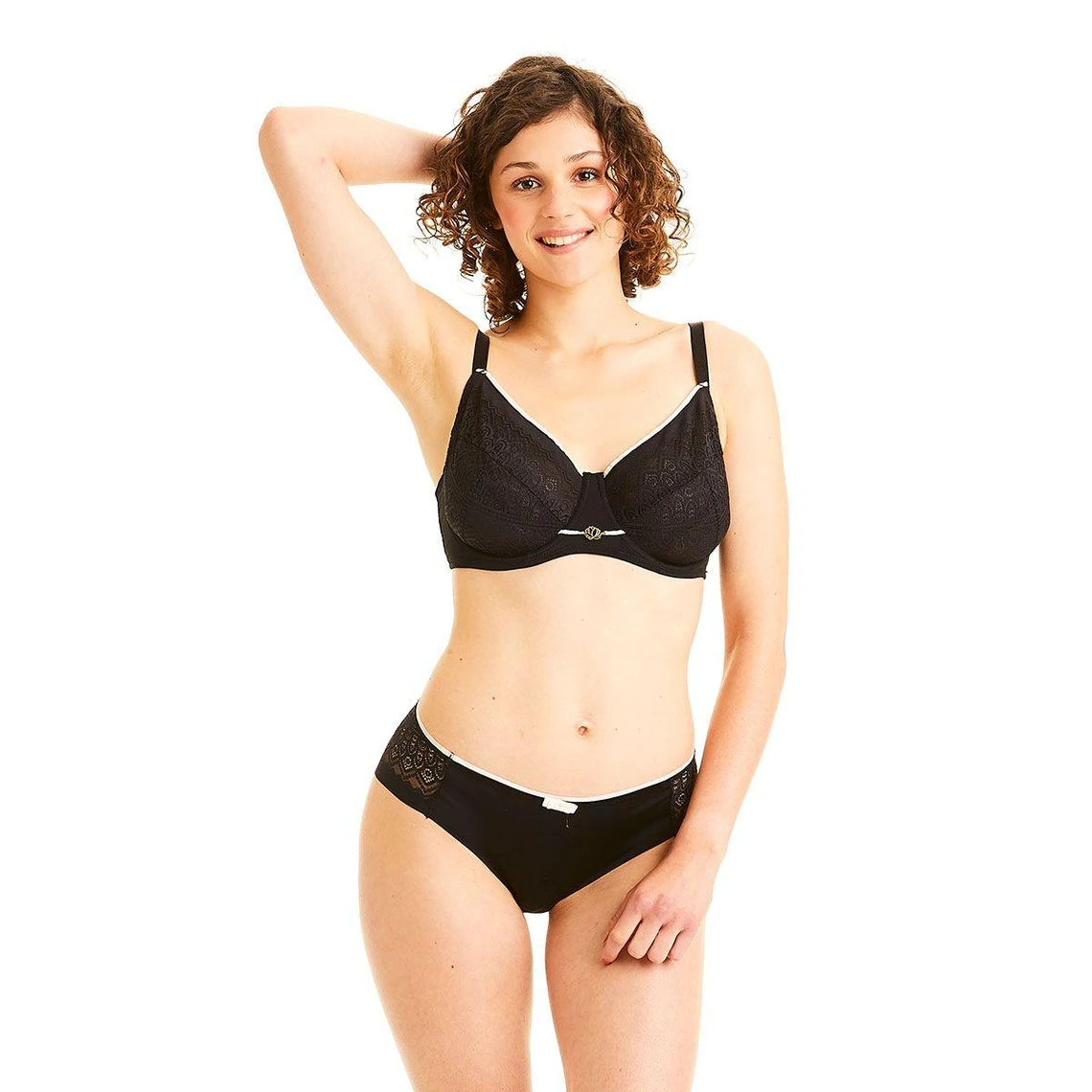 Pomm Poire Shorty Noir Collection Image - Dentelle Graphique 5 Pomm Poire Shorty Noir Collection Image - Dentelle Graphique – Image 3