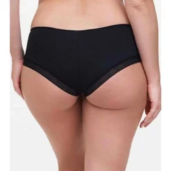 Chantelle True Lace Noir Shorty - Refined Lace Lingerie 9 Chantelle True Lace Noir Shorty - Refined Lace Lingerie -FITANCY Boutique shorty noir 3350930 3 1140x1140