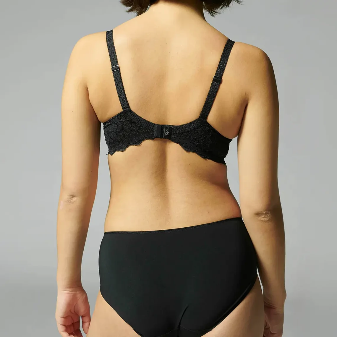 Simone Perele Caresse Culotte Taille Haute - Noir 5 Simone Perele Caresse Culotte Taille Haute - Noir – Image 3
