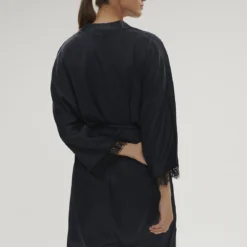 Simone Perele SATIN SECRETS Kimono Bleu -FITANCY Boutique simone perele kimono long 3665345 67af69307e0e4 1140x1140