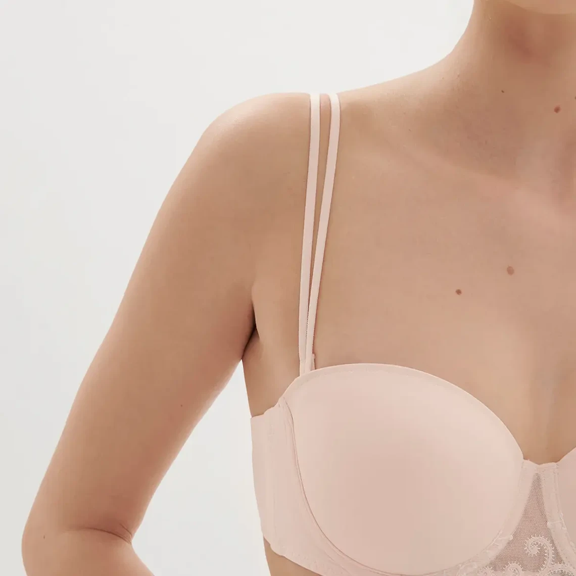 Simone Perele Soutien-gorge Sans-bretelles - Poudre 4 Simone Perele Soutien-gorge Sans-bretelles - Poudre – Image 2