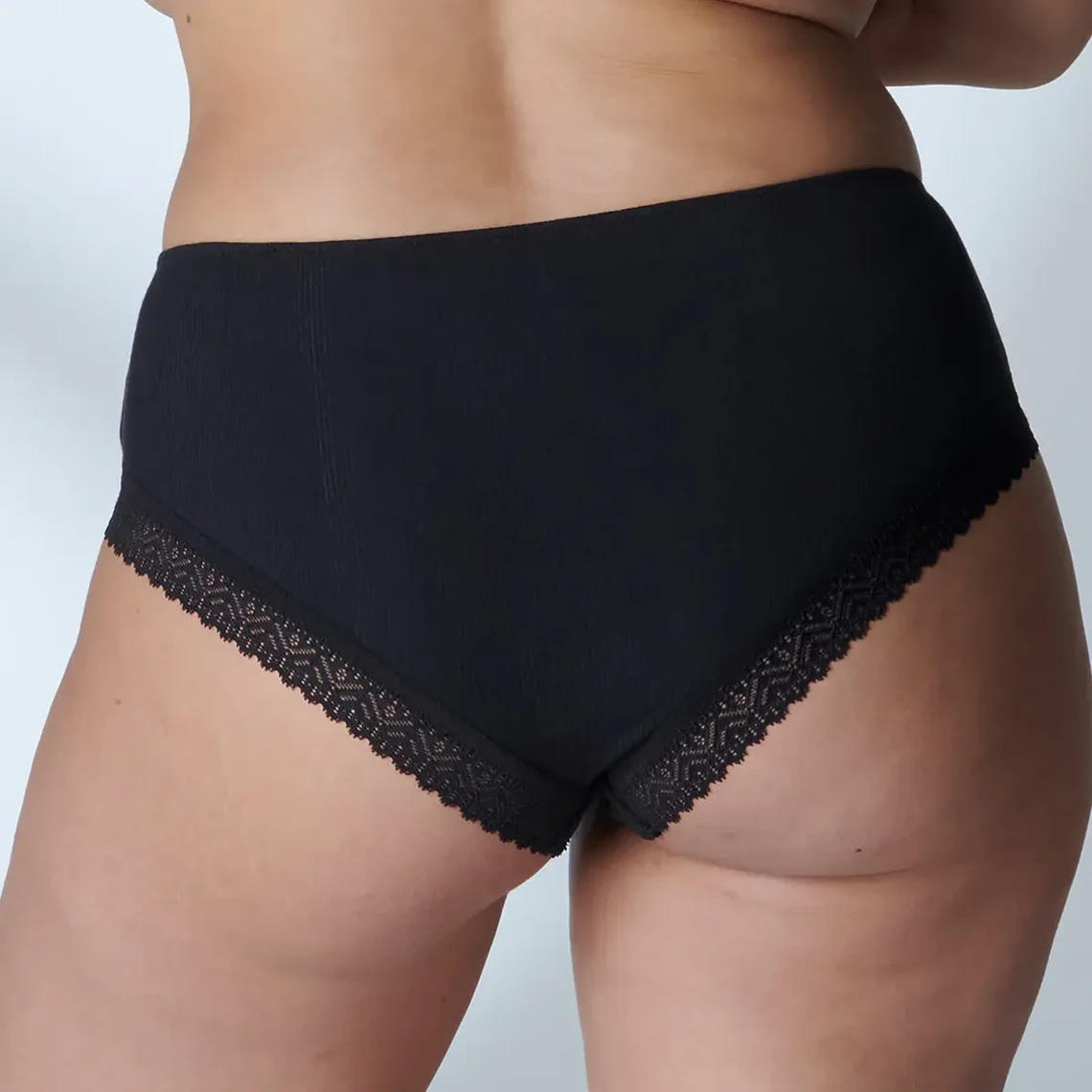 Simone Perele Shorty - Noir 12 Simone Perele Shorty - Noir – Image 10