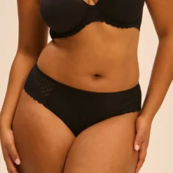 Simone Perele Shorty échancré - Noir -FITANCY Boutique simone perele shorty echancre noir 3664829 5 67a39c375382f 1140x1140