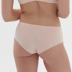 Simone Perele Shorty En Broderie Guipure - Rose Nude 13 Simone Perele Shorty En Broderie Guipure - Rose Nude -FITANCY Boutique simone perele shorty rose nude 3665363 5 67add712d9656 1140x1140