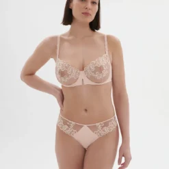 Simone Perele Soutien-gorge Corbeille à Armatures - Rose Nude 17 Simone Perele Soutien-gorge Corbeille à Armatures - Rose Nude -FITANCY Boutique simone perele soutien gorge corbeille rose nude 3665361 7 67add69d83bcc 1140x1140