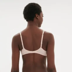 Simone Perele Soutien-gorge Décolleté Carré En Spacer 3D - Poudre 11 Simone Perele Soutien-gorge Décolleté Carré En Spacer 3D - Poudre -FITANCY Boutique simone perele soutien gorge decollete carre en spacer 3d poudre 3665507 3 67af436ab5099 1140x1140