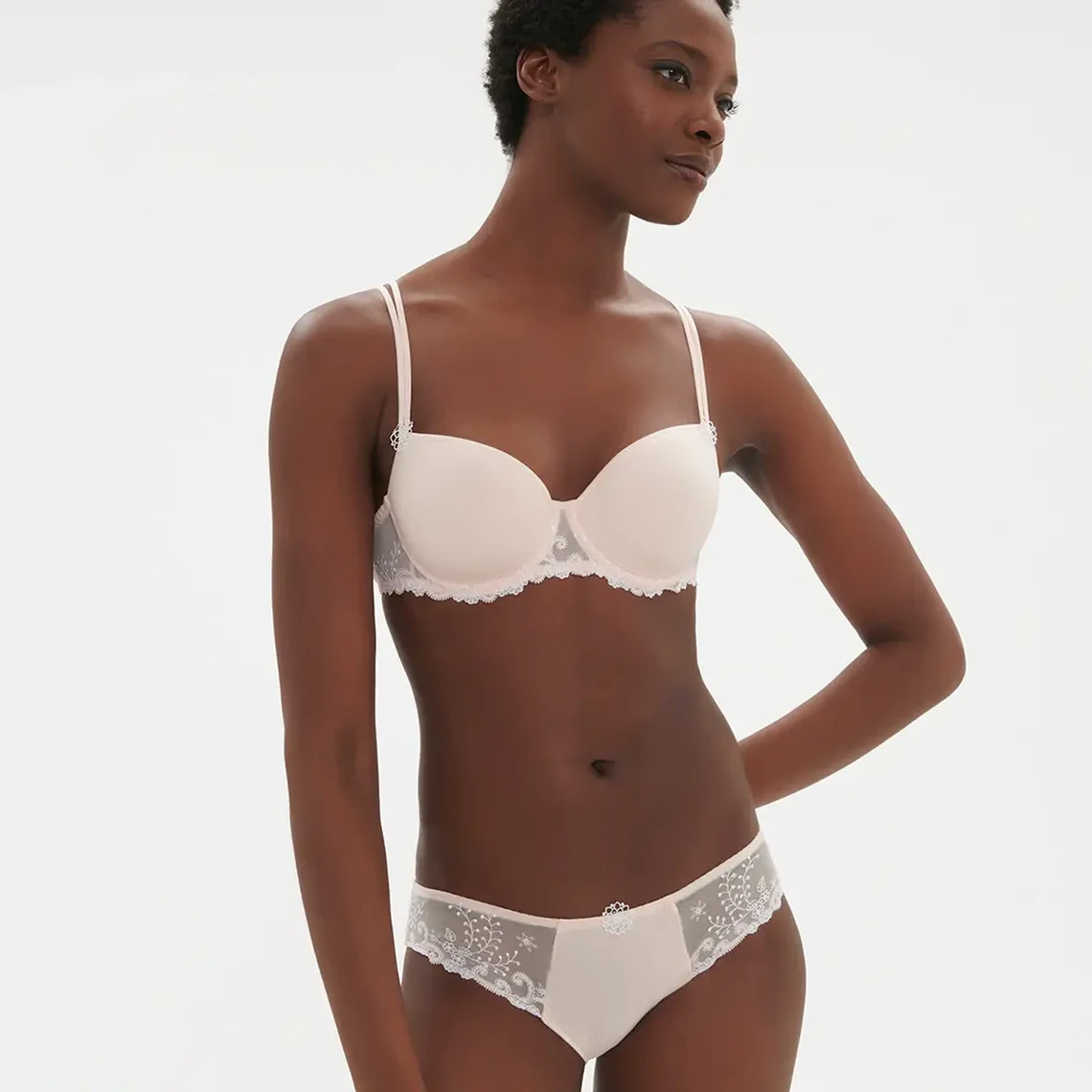 Simone Perele Soutien-gorge Décolleté Carré En Spacer 3D - Poudre 6 Simone Perele Soutien-gorge Décolleté Carré En Spacer 3D - Poudre – Image 4