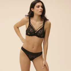 Simone Perele Soutien-gorge Plongeant à Armatures - Broderie Noir 22 Simone Perele Soutien-gorge Plongeant à Armatures - Broderie Noir -FITANCY Boutique simone perele soutien gorge plongeant a armatures 3694507 2 68b67f3f093ce 1140x1140