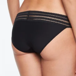 Chantelle Montsouris Classic Black Briefs - Elegant Lingerie 11 Chantelle Montsouris Classic Black Briefs - Elegant Lingerie -FITANCY Boutique slip classique chantelle montsoutis noir 5 1140x1140
