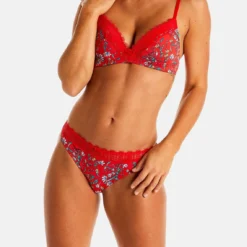 Pomm Poire Culotte Rouge : Sensualité et Confort en Dentelle Florale 12 Pomm Poire Culotte Rouge : Sensualité et Confort en Dentelle Florale -FITANCY Boutique slip rouge rouge 3439284 6686044 44 1140x1140