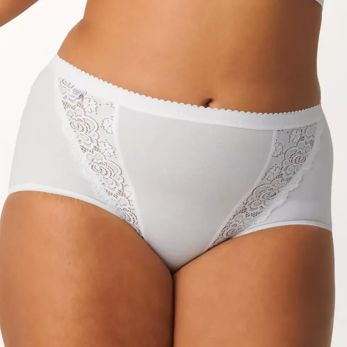 Sloggi Chic Maxi - Culotte Taille Haute Blanche en Coton 3 Sloggi Chic Maxi - Culotte Taille Haute Blanche en Coton
