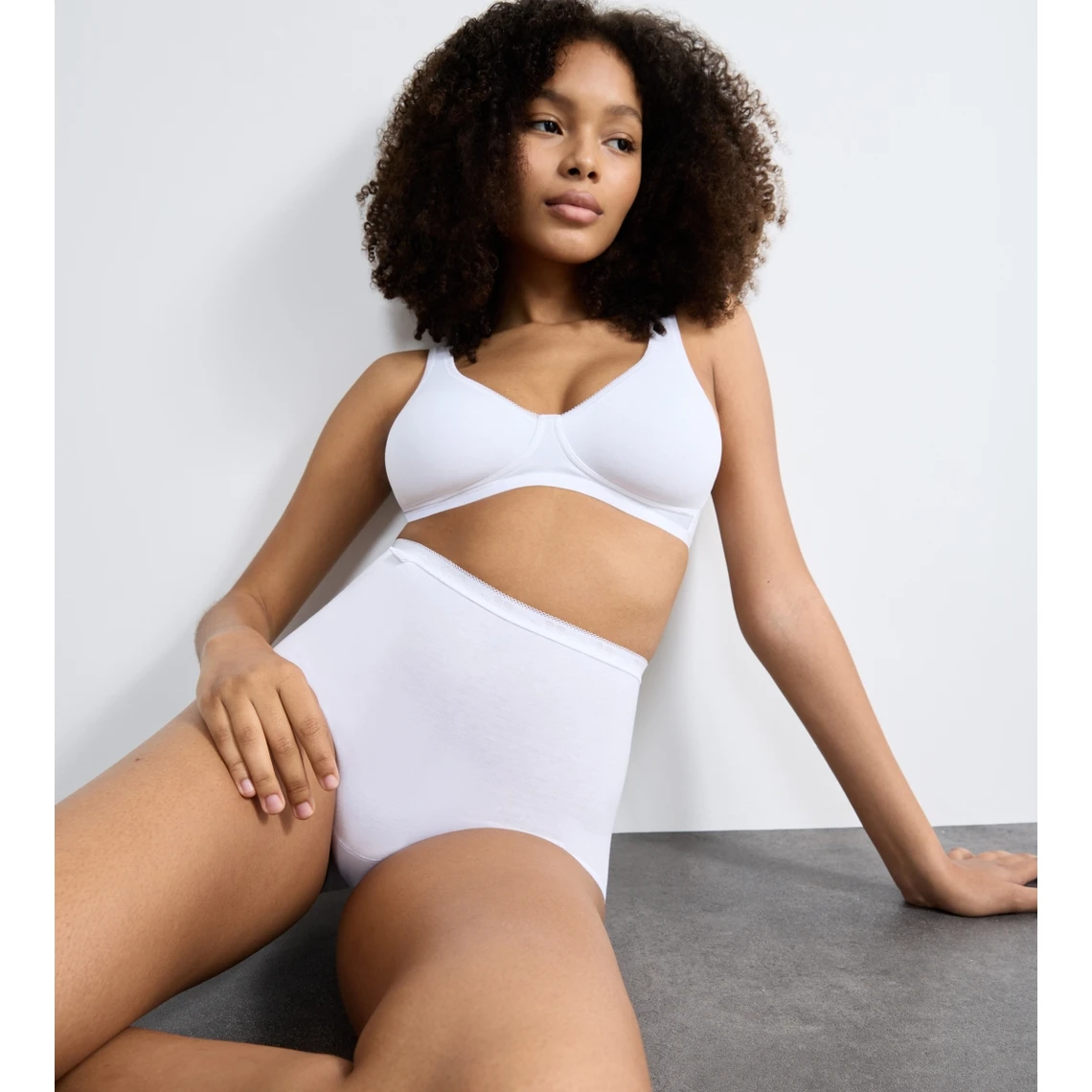 Lot de 3 Culottes Tailles Hautes Sloggi Basic - Confort Coton Blanc 7 Lot de 3 Culottes Tailles Hautes Sloggi Basic - Confort Coton Blanc – Image 5