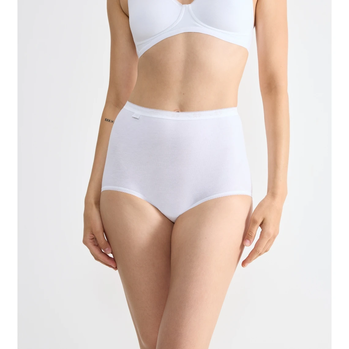 Sloggi Basic - Lot de 4 Culottes Hautes Blanches Confort Absolu 5 Sloggi Basic - Lot de 4 Culottes Hautes Blanches Confort Absolu – Image 3