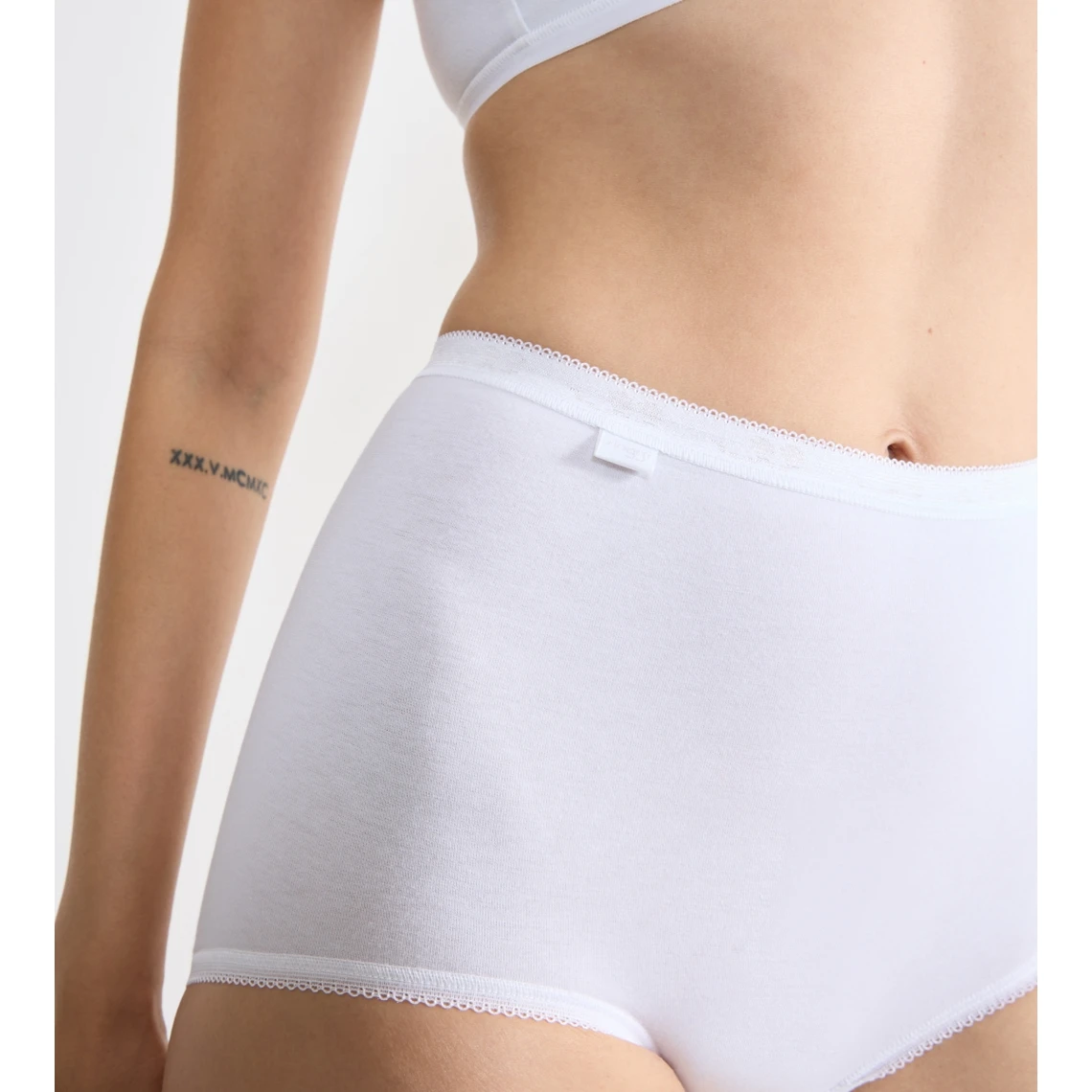 Sloggi Basic - Lot de 4 Culottes Hautes Blanches Confort Absolu 3 Sloggi Basic - Lot de 4 Culottes Hautes Blanches Confort Absolu