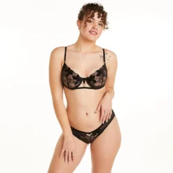 Pomm Poire Soutien-gorge à Armatures Rafale - Noir Élégant 10 Pomm Poire Soutien-gorge à Armatures Rafale - Noir Élégant -FITANCY Boutique soutien gorge a armatures noir rafale 3620575 7616191 91 1140x1140