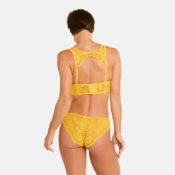 Camille Cerf x Pomm Poire - Soutien-gorge Ampliforme Coque Moulée Jaune Pétillante 17 Camille Cerf x Pomm Poire - Soutien-gorge Ampliforme Coque Moulée Jaune Pétillante -FITANCY Boutique soutien gorge ampliforme coque moulee jaune petillante 3662491 7883141 41 1140x1140