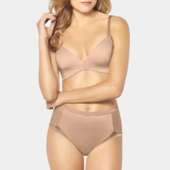 Soutien-gorge Triumph BODY MAKE-UP SOFT TOUCH Beige 12 Soutien-gorge Triumph BODY MAKE-UP SOFT TOUCH Beige -FITANCY Boutique soutien gorge ampliforme sans armatures beige 3167306 4 1140x1140